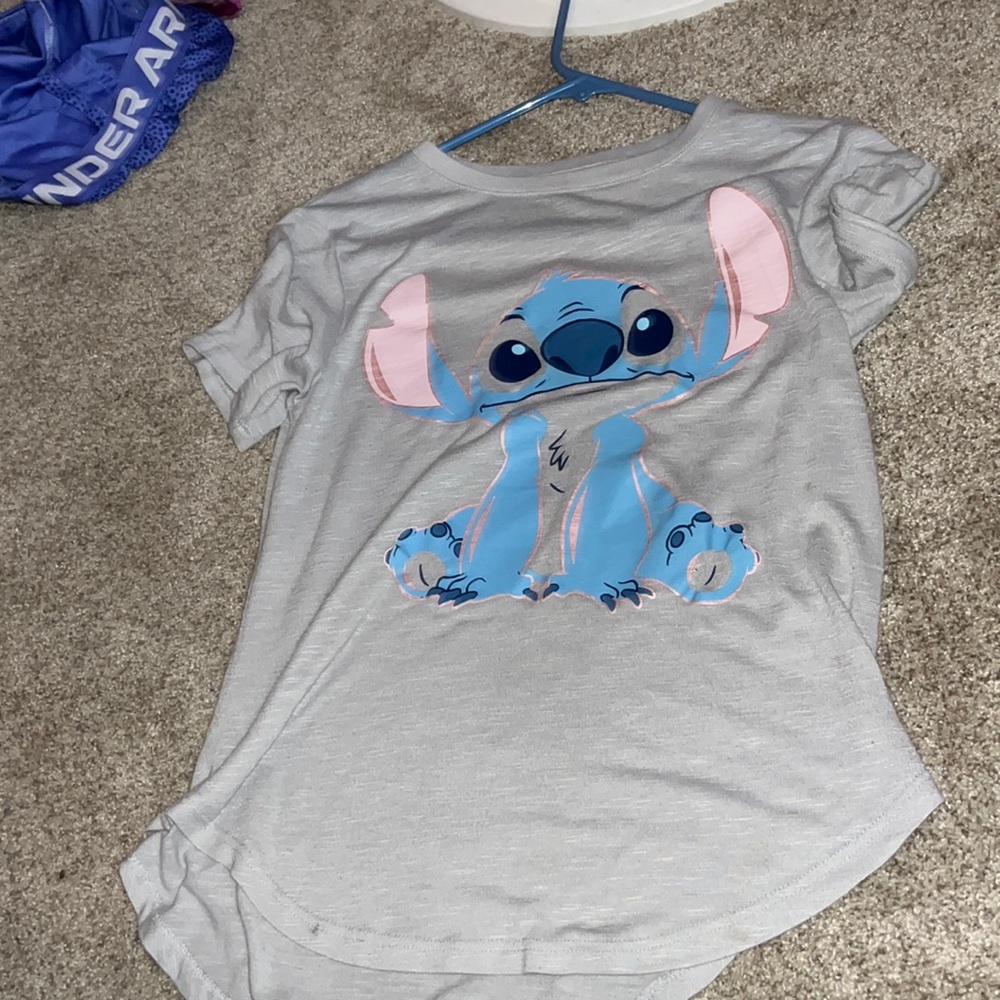 I am selling this Disney shirt